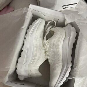 Alo Yoga Runner Pink Athletic Shoes